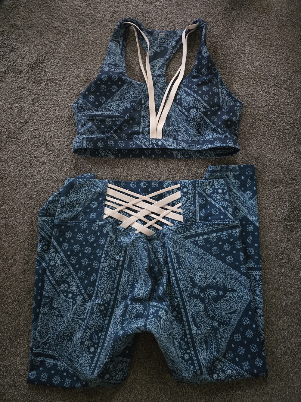 Fabletics Blue Paisley Print Sports Bra & Leggings Set - Picture 2 of 2